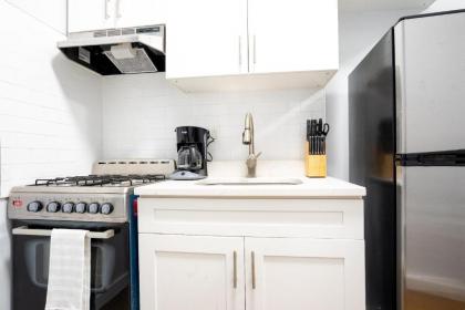 Little Italy Manhattan 30 Day Rentals - image 5