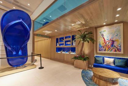 Margaritaville Resort Times Square - image 10