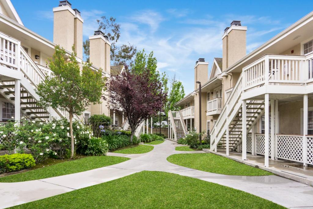 Chase Suite Hotel Newark Silicon Valley - main image