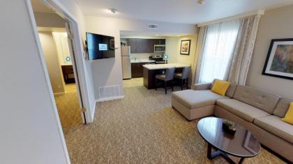 Chase Suite Hotel Newark Silicon Valley - image 10