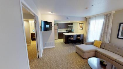 Chase Suite Hotel Newark Silicon Valley - image 9