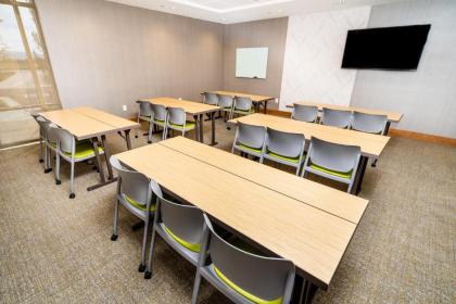 SpringHill Suites by Marriott Newark Fremont - image 10