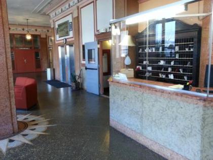 Hotel Riviera - image 5