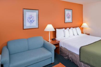 Travelodge Suites by Wyndham Newberg - image 14