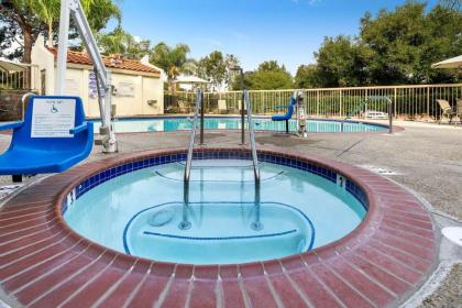 La Quinta by Wyndham Thousand Oaks-Newbury Park - image 9