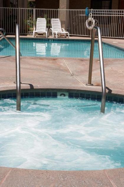 Premier Inns Thousand Oaks - image 9