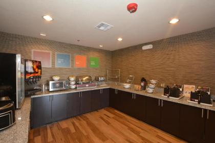 Comfort Inn & Suites Newcastle - Oklahoma City - image 7