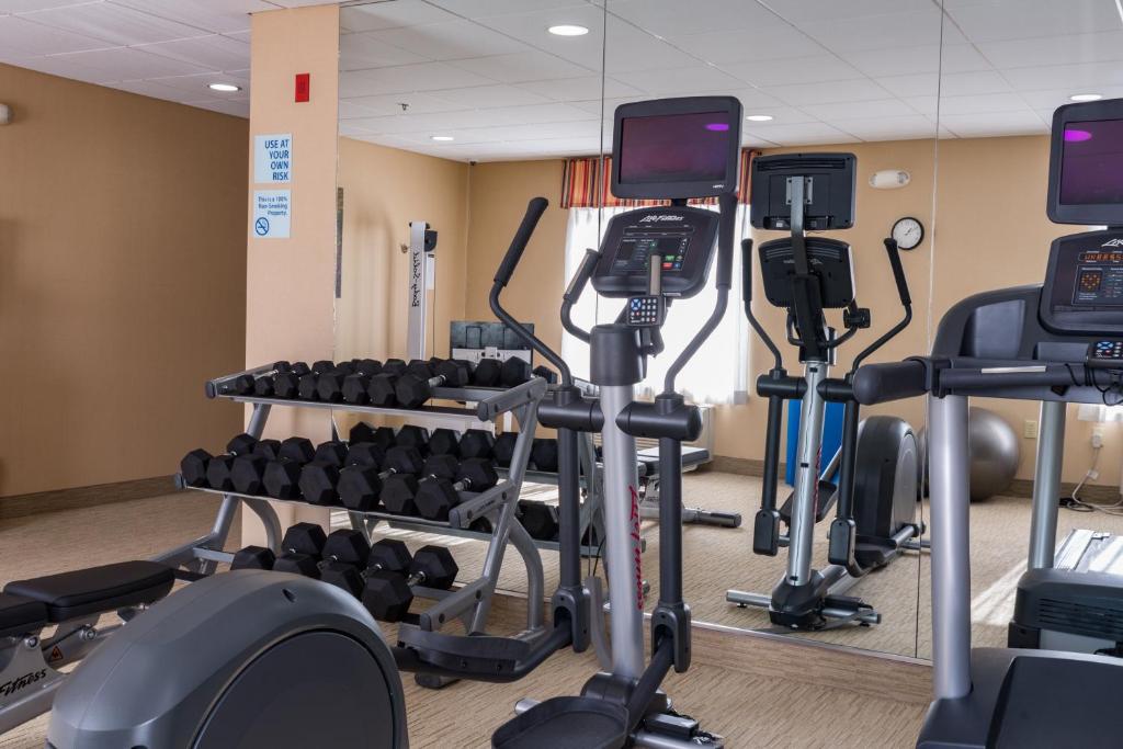 Holiday Inn Express Hartford-Newington an IHG Hotel - image 5