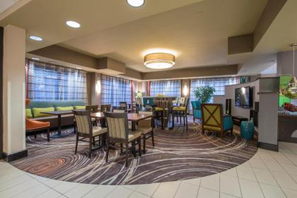Hampton Inn Atlanta-Newnan - image 21