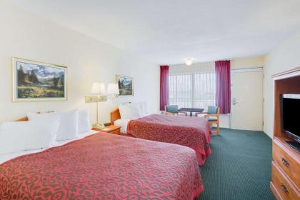 Days Inn by Wyndham Newport - image 11