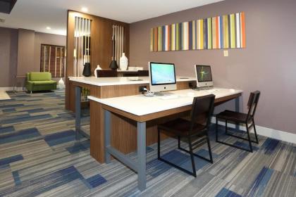 Holiday Inn Express & Suites Newport News an IHG Hotel - image 16