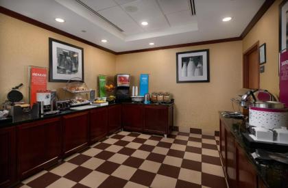 Hampton Inn Newport News-Yorktown - image 13