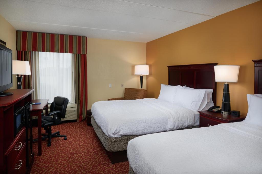 Hampton Inn Newport News-Yorktown - image 3