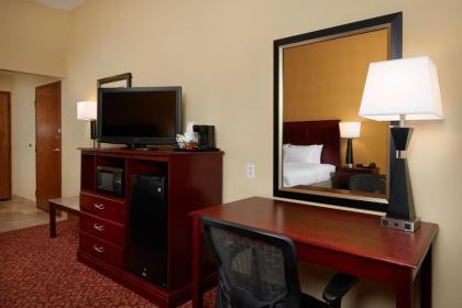 Hampton Inn Newport News-Yorktown - image 8