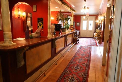 Admiral Fitzroy Inn - image 3