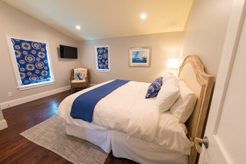 The Newport Lofts - 359 Thames Street - main image
