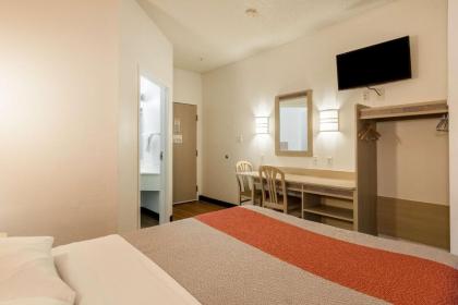 Motel 6-Newport TN - image 13