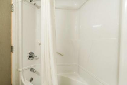 Motel 6-Newport TN - image 9