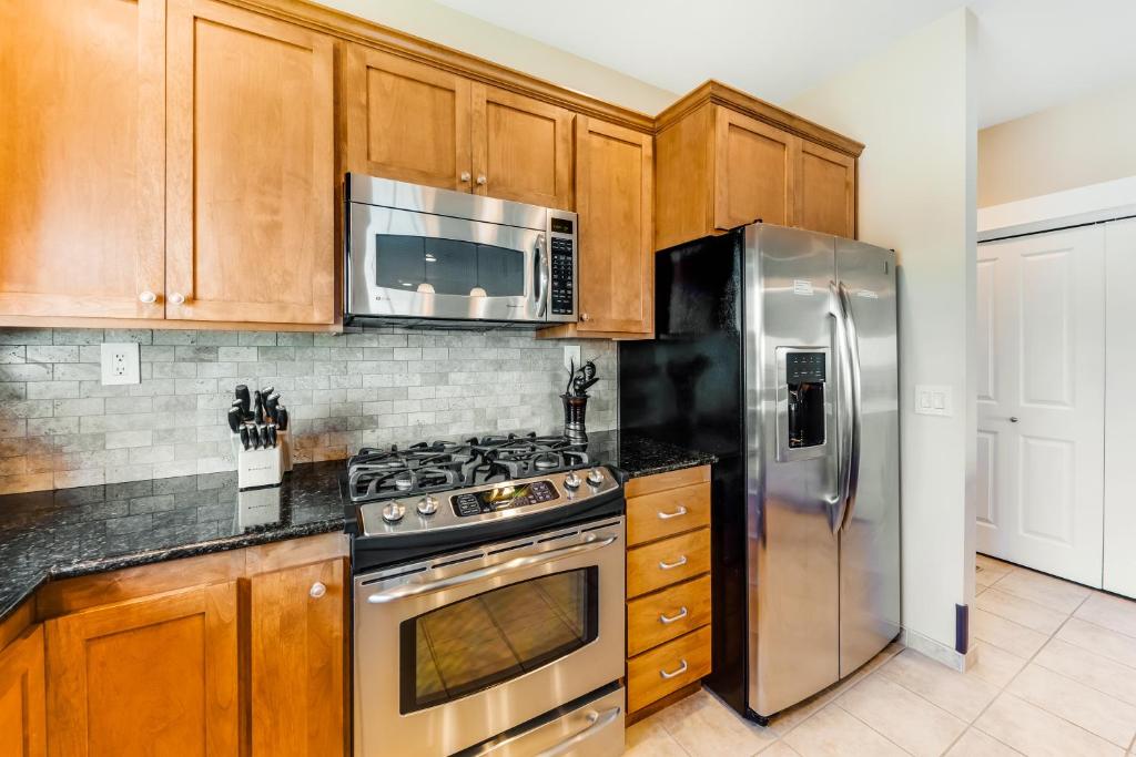 Shoreline Ridge #C303 - image 2
