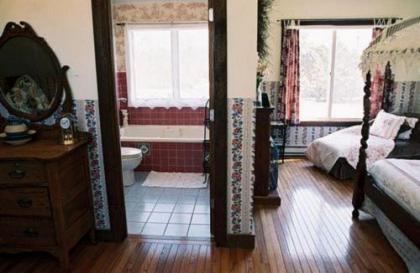 Gardenview Bed and Breakfast  - image 9