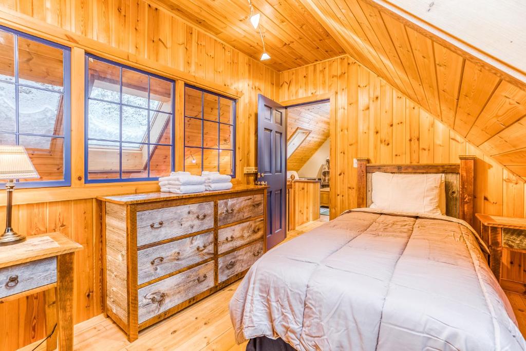 Barker’s Brook Cabin - image 4