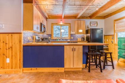 Barker’s Brook Cabin - image 5