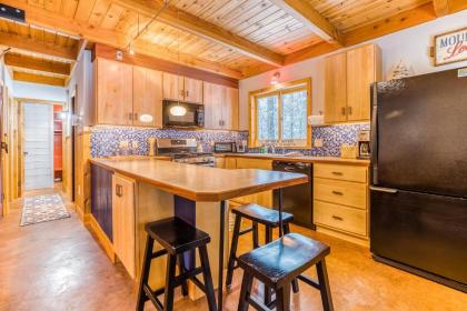 Barker’s Brook Cabin - image 7
