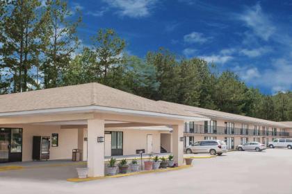 Days Inn by Wyndham Newton Mississippi