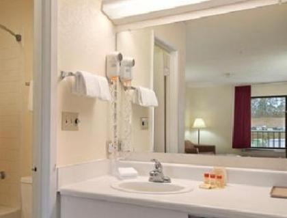 Days Inn by Wyndham Newton - image 15