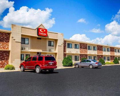 Econo Lodge Inn  Suites Newton Newton Iowa