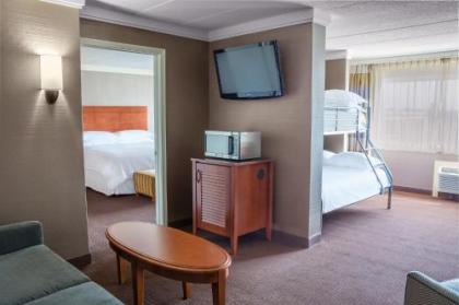 Sheraton Niagara Falls - image 3
