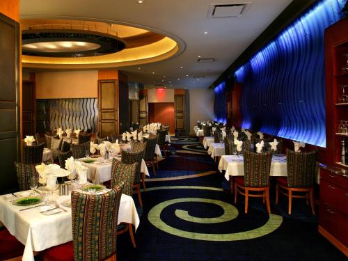 Seneca Niagara Resort & Casino - image 2