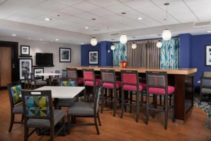 Hampton Inn Niagara Falls - image 3
