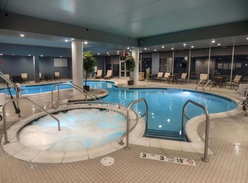 DoubleTree by Hilton Hotel Niagara Falls New York - image 4