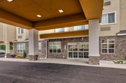 Microtel Inn & Suites by Wyndham Niagara Falls - image 2