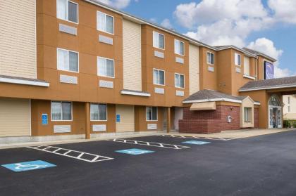 Sleep Inn & Suites Niantic - image 2