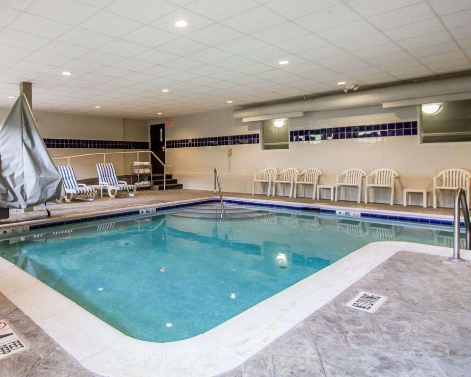 Sleep Inn & Suites Niantic - image 4