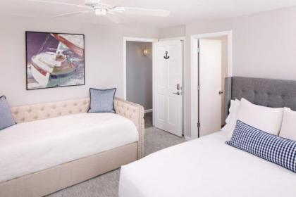 Inn at Harbor Hill Marina - image 15