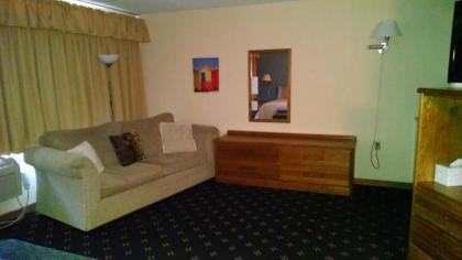 The Niantic Inn - image 15