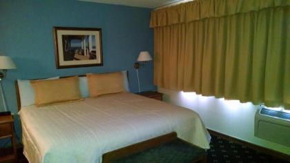 The Niantic Inn - image 8