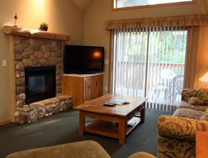 Beautiful Vacation Apartments on Serene Gull Lake - image 12