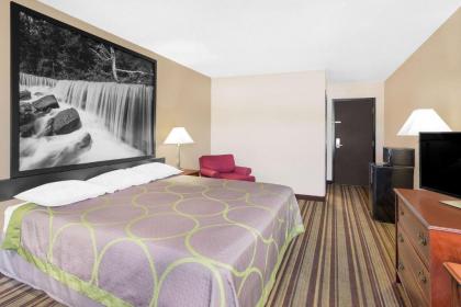 Super 8 by Wyndham Nixa/Springfield Area - image 12
