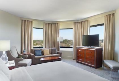 Hilton Atlanta Northeast - image 6