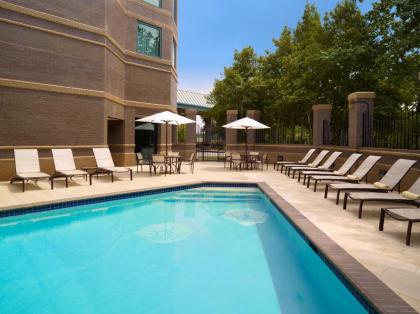 Hilton Atlanta Northeast - image 7