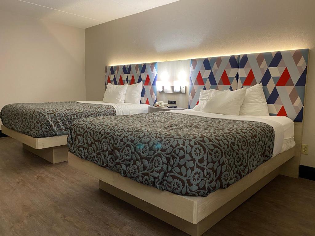 Days Inn & Suites by Wyndham Norcross - image 7