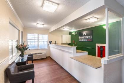 HomeTowne Studios by Red Roof Atlanta NE - Downtown Norcross - image 12