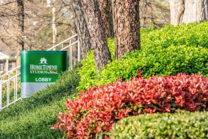 HomeTowne Studios by Red Roof Atlanta NE - Downtown Norcross - image 8