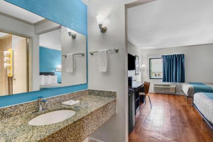 Motel 6-Norcross GA - image 14