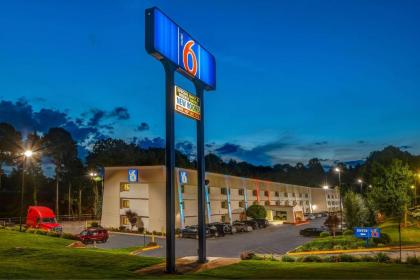 Motel 6-Norcross GA - image 4