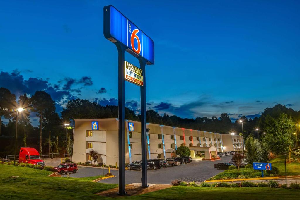 Motel 6-Norcross GA - image 4